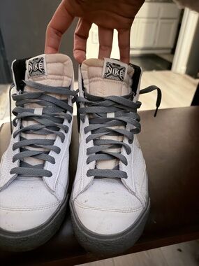 Nike Blazer Low White and Black Classic Sneakers